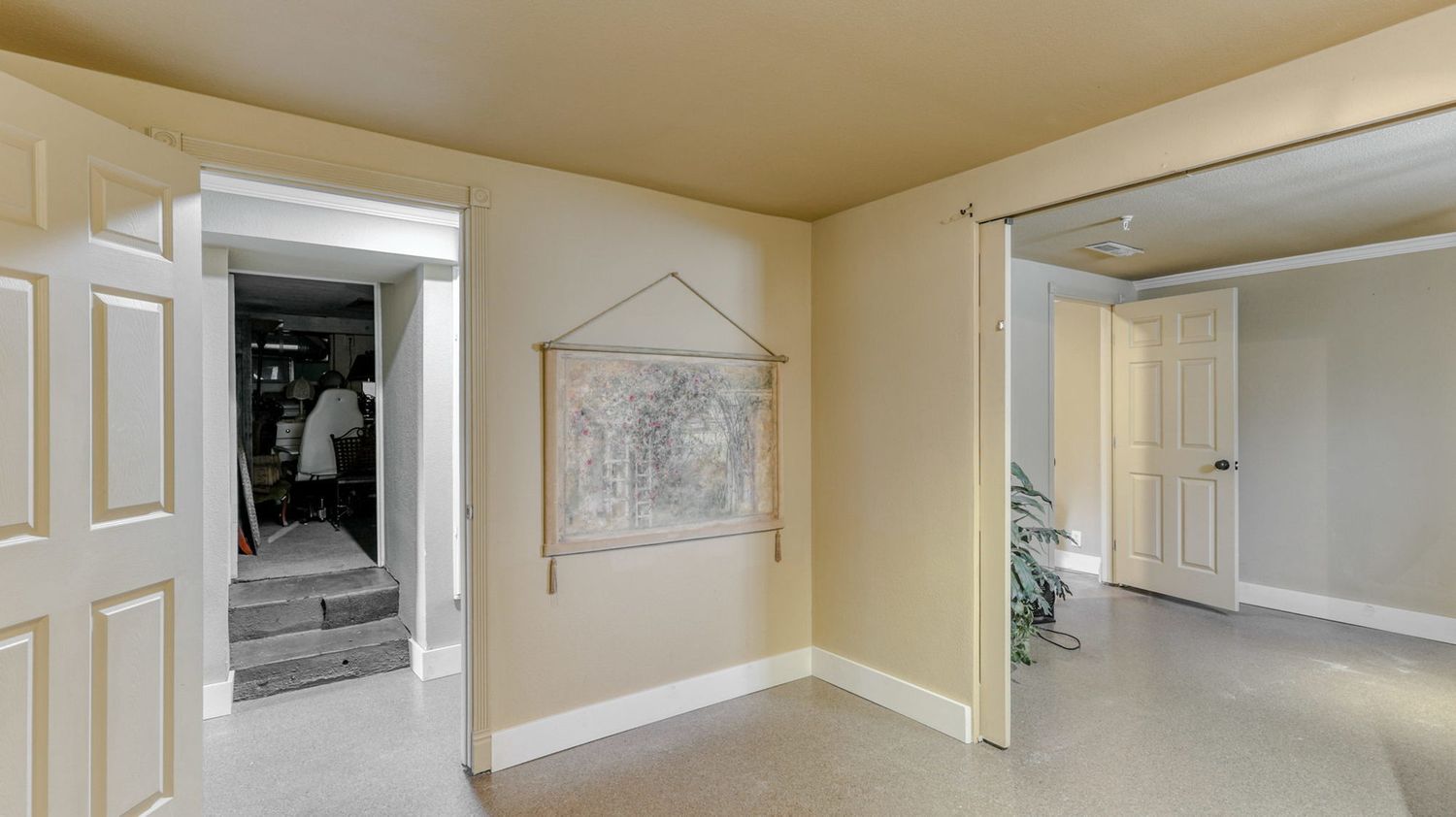 Standalone Commercial Cottage: 2437 Old Eureka Way, Redding, CA 96001